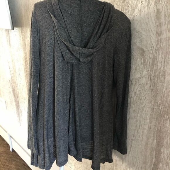 Happening in the Present Gray Hooded L/S Shirt - Picture 6 of 8